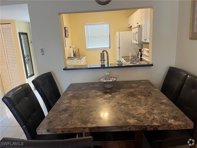 Building Photo - 9261 Central Park Dr Unit 206 Rental