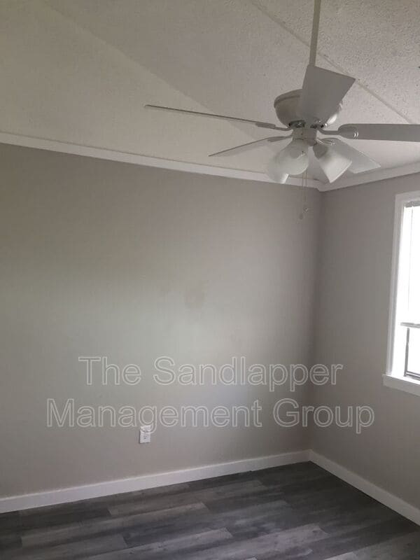 Photo - 1927 Iron St