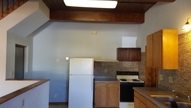 Photo - 1012-1014 S Washington Unit 1012 S Washington