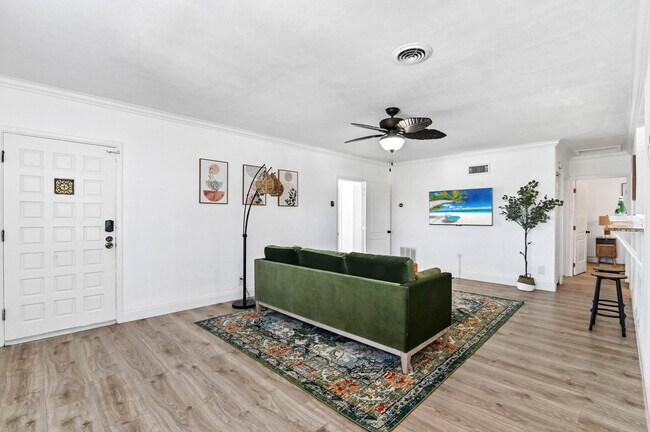 Photo - 1032 W Jennings St