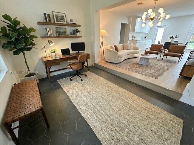 Photo - 1701 SW 13th Ct