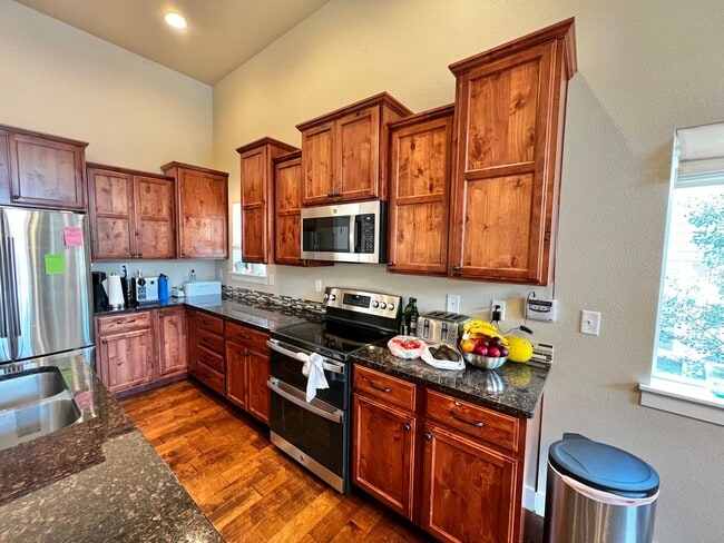 Photo - Beautiful 5 Bed House in North Fort Collins!
