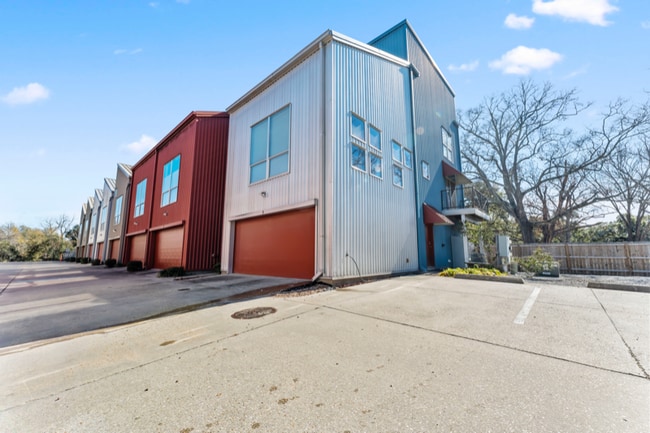 Building Photo - 1720 Nicholson Dr Rental