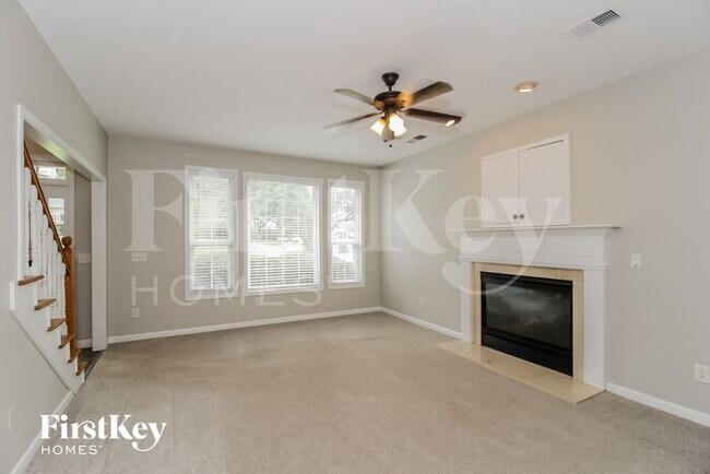 Photo - 27 Forest Point