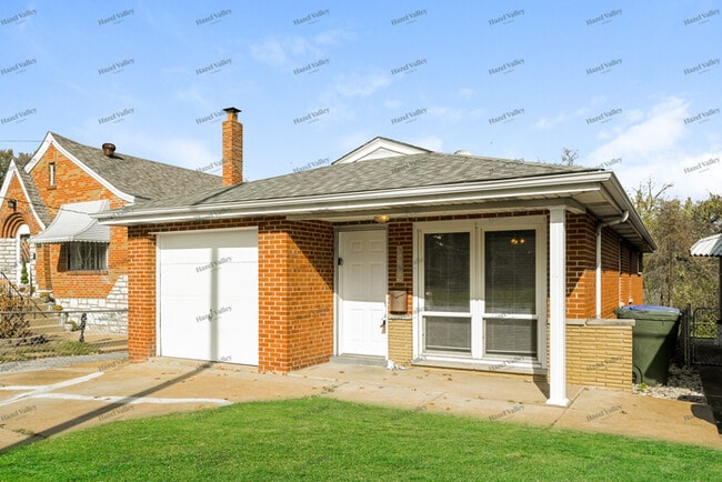 Photo - 3939 Weber Rd