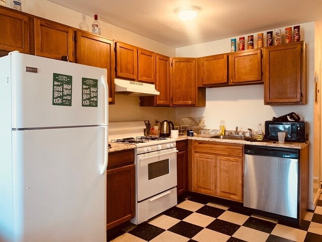 Photo - 96 Hammond St Unit 4