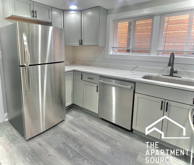 Photo - 2937 N Fairfield Ave Unit G