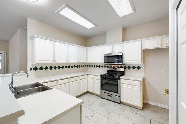 Photo - 4447 Bremner Dr