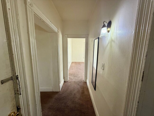 Photo - 111 N 3rd Ave Unit Upper