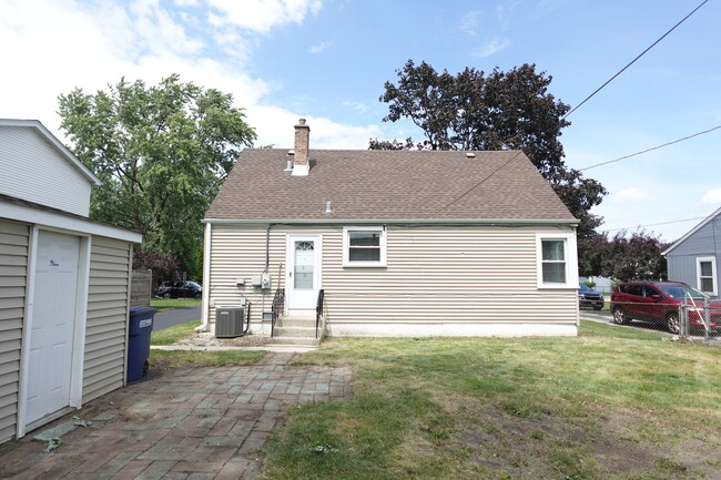 Photo - 161 W Franklin Dr