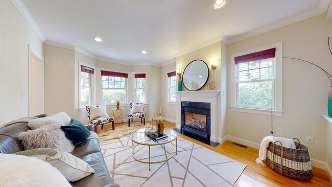 Photo - 161 Pearl St