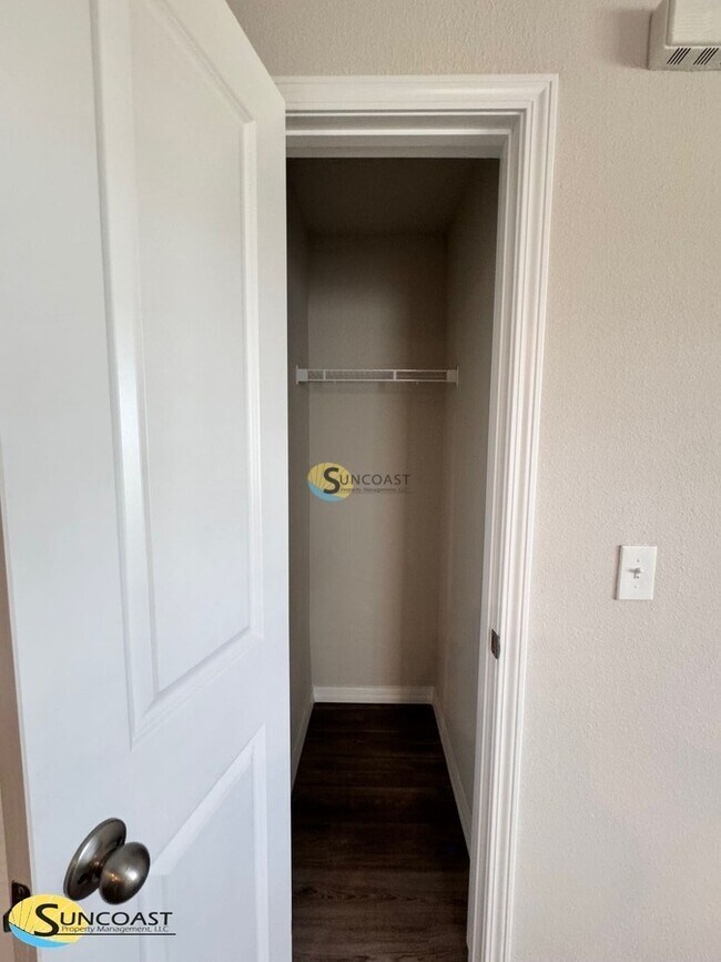 Photo - 617 Century 21 Dr Apartment Unit 3