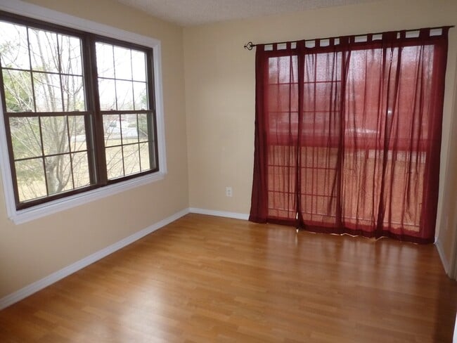 Photo - 16-8 Sacramento Ct