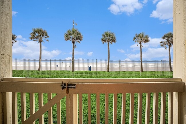 Photo - 7000 Seawall Blvd Unit 1011