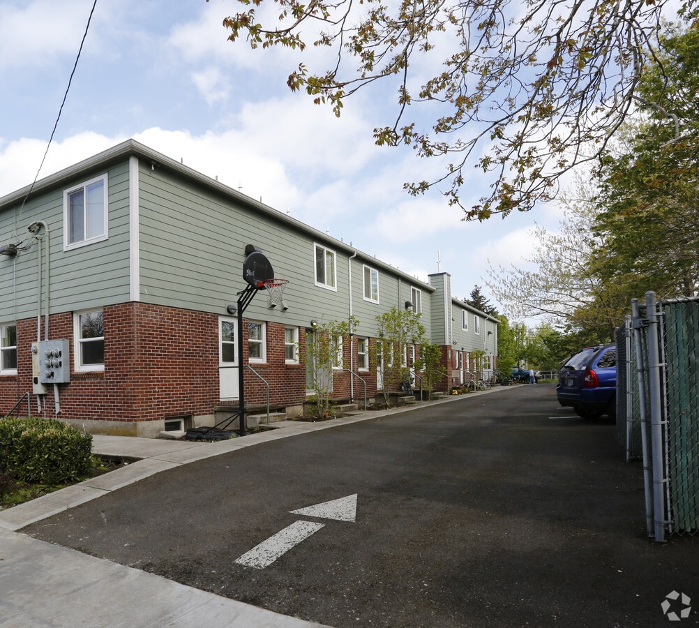 Photo - Cambridge Court Apartments