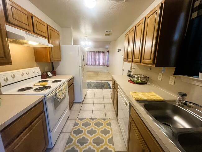 Photo - 9200 Snowberry Dr