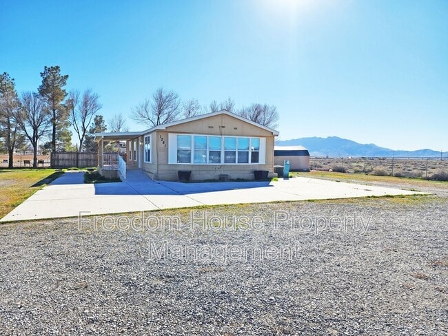 Photo - 1281 West St