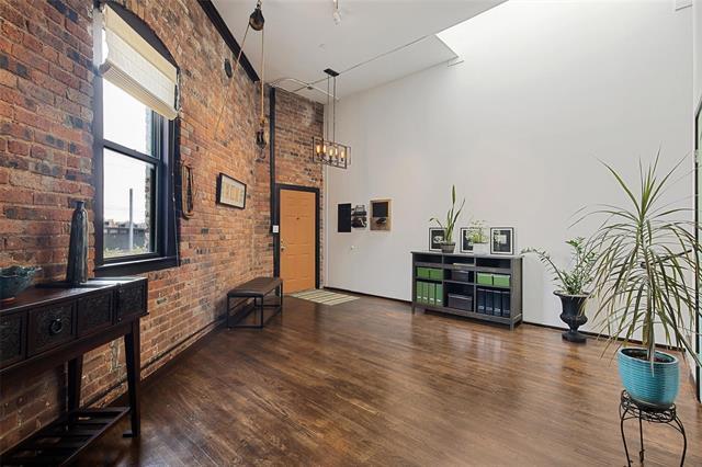 Photo - 2220 S Harwood St Unidad 206