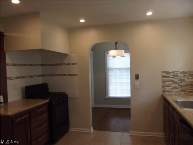 Photo - 3878 Silsby Rd