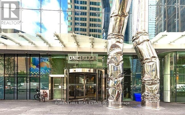 Photo - 1 Bloor St E Unit 5210