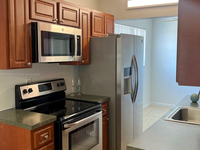 Photo - 1100 NE 1st Ct Condo Unit 318