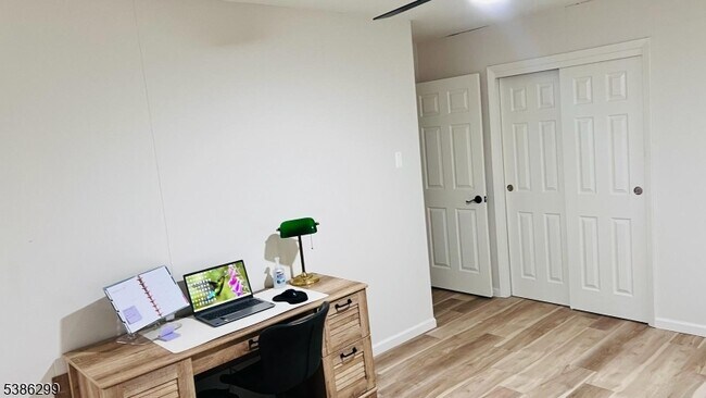 Photo - 15 Arcadia Pl