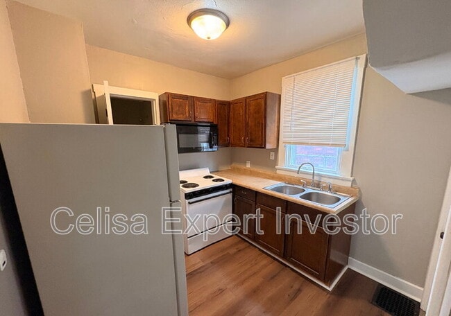 Photo - 3609 S Harrison St