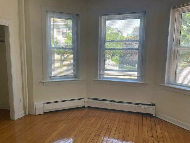 Photo - 279 Harvard St Unit 12