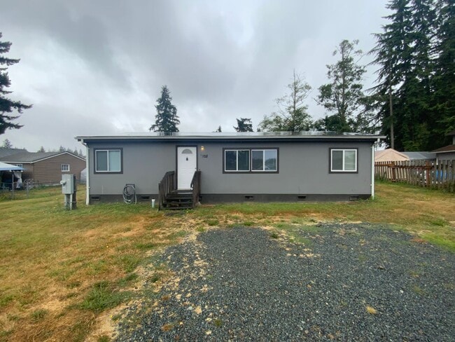 Building Photo - Beautiful 3- bedroom in Midland WA - Apply... Rental