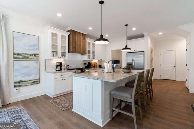 Photo - 629 Butterworth Rd