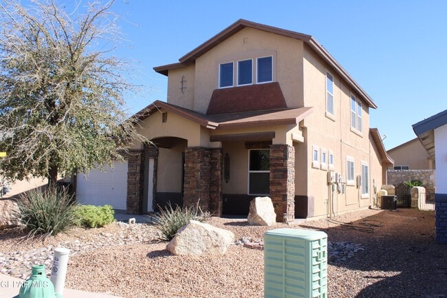 Building Photo - 336 Emerald Woods St