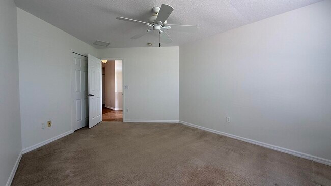 Photo - 515 South Valencia Cir SW