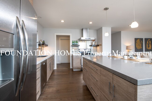 Photo - Top Floor 2BD/2BA Waterfront Luxury in Greenwood Cove! Pool! Parking! FOUNDATION