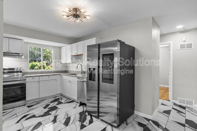 Photo - 10320 Durness Dr Casa