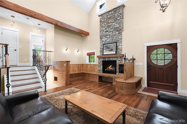 Photo - 1177 Newport St