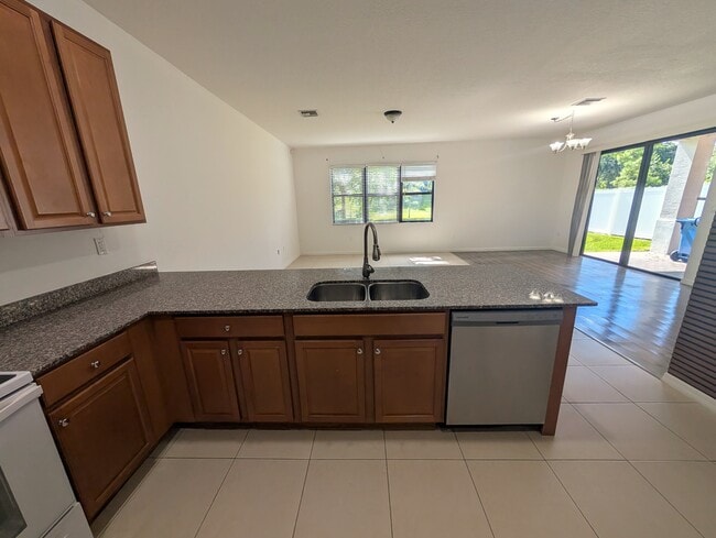 Building Photo - 19117 NE 8th Ct Rental