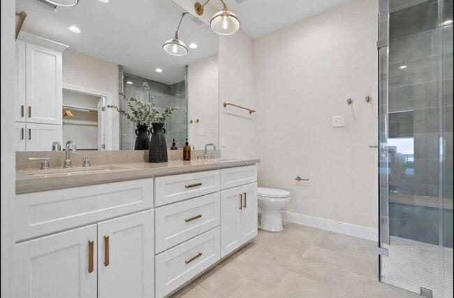 Photo - 3703b Bolin Rd