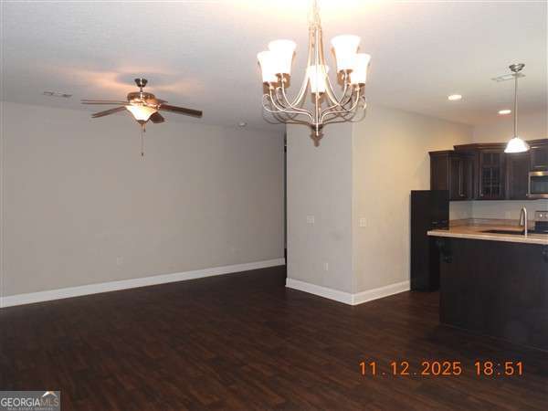 Photo - 221 Case Ln SE Casa