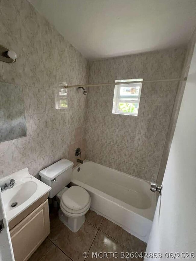 Photo - 1524 NW 42nd St