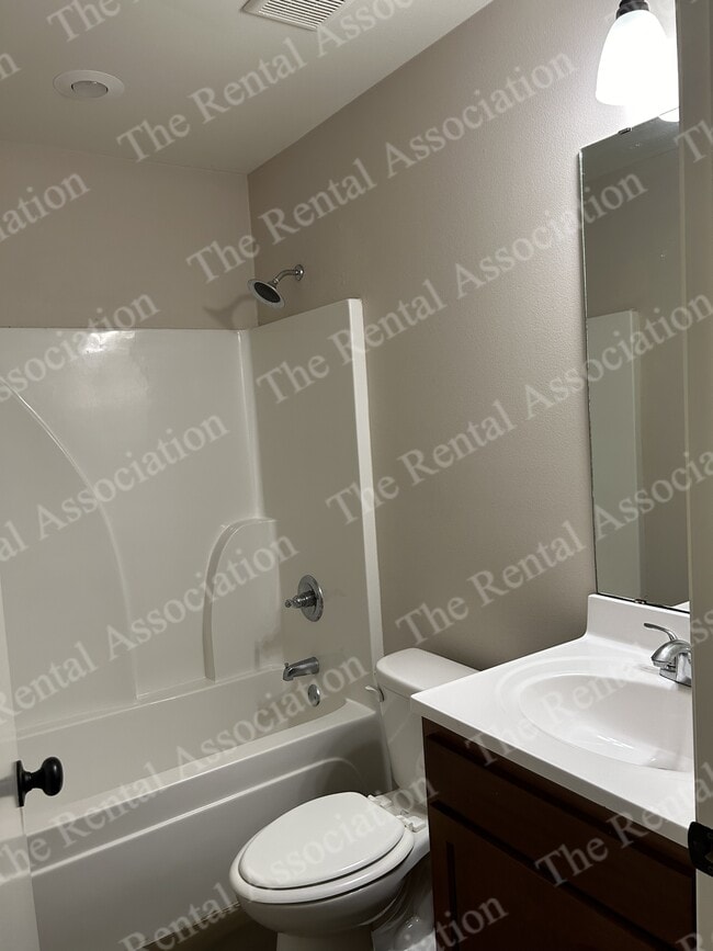 Photo - 185 Brownlee Rd