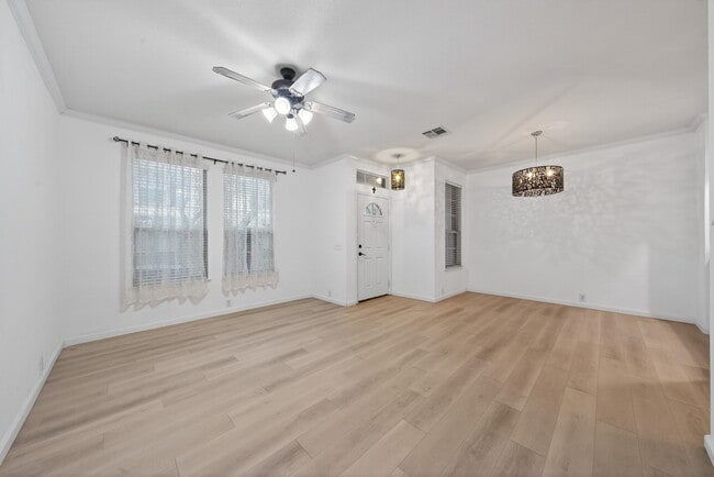 Photo - 2642 Grayson Way