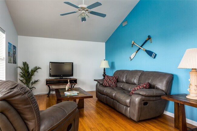 Photo - 16530 Bermuda Way