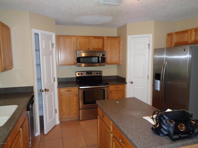 Photo - 1677 Sawgrass Dr SW