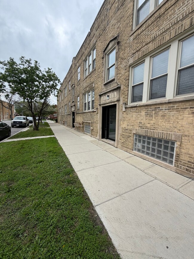 6559 S Mozart St Unidad 1S