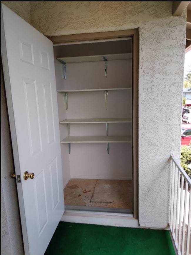 204 E Jura Cir Unidad A
