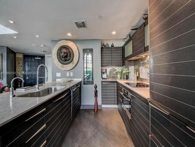 Photo - 200 Biscayne Blvd Way Unit 501