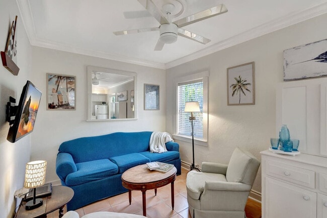 Photo - 521 28th St Unit ID1440779P