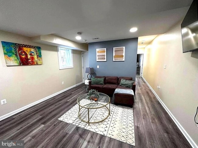 Photo - 1721 McCulloh St