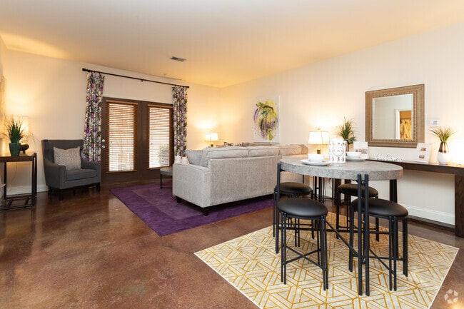 2BR, 2BA - 1080SF - The Gardens at Anthony House