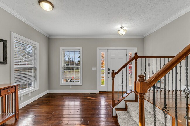 Photo - 345 Kenilworth Rd